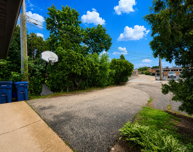 615 E Golf Road - Photo Thumbnail 14