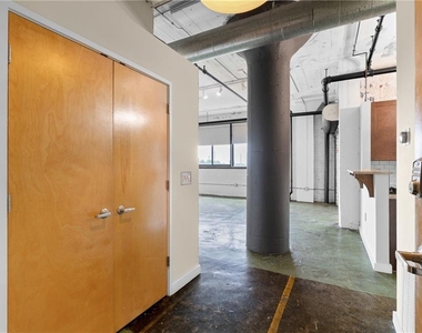 426 Marietta Street Nw - Photo Thumbnail 6