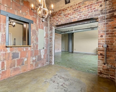 426 Marietta Street Nw - Photo Thumbnail 12