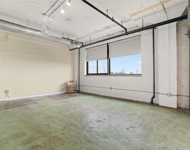 426 Marietta Street Nw - Photo Thumbnail 8