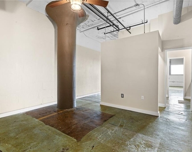 426 Marietta Street Nw - Photo Thumbnail 21