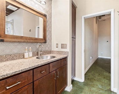 426 Marietta Street Nw - Photo Thumbnail 24