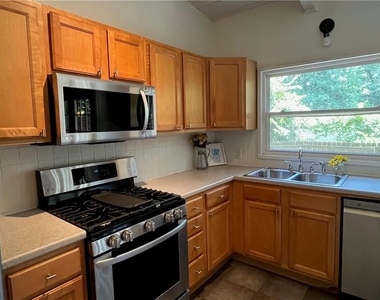 1945 Dellwood Drive Nw - Photo Thumbnail 16