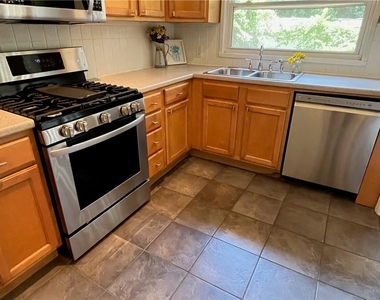 1945 Dellwood Drive Nw - Photo Thumbnail 15