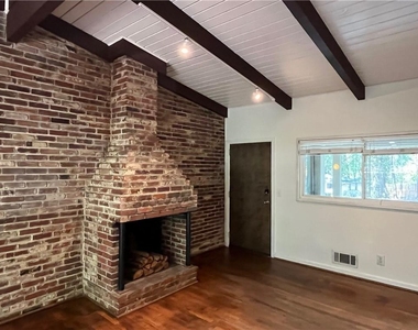 1945 Dellwood Drive Nw - Photo Thumbnail 4