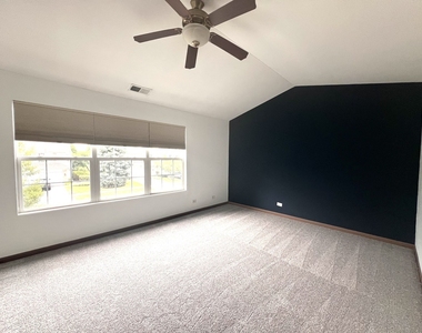2407 Stoughton Circle - Photo Thumbnail 16