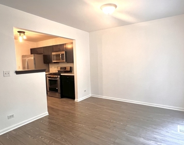 2407 Stoughton Circle - Photo Thumbnail 9