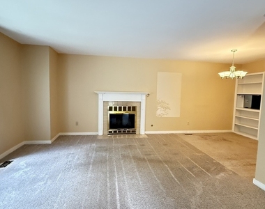 2851 Garden Drive - Photo Thumbnail 7