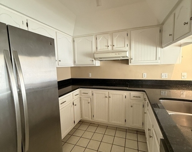 2851 Garden Drive - Photo Thumbnail 13