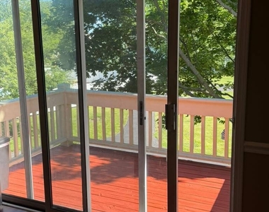 1228 Bradwell Lane - Photo Thumbnail 9