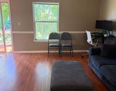 1228 Bradwell Lane - Photo Thumbnail 7