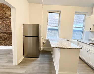 2512 S Trumbull Avenue - Photo Thumbnail 3
