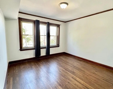 1632 N California Avenue - Photo Thumbnail 4