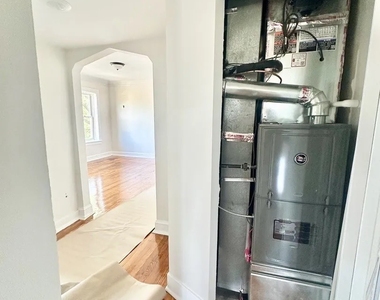 3701 W Division Street - Photo Thumbnail 11