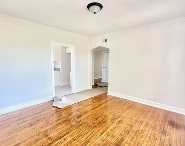 3701 W Division Street - Photo Thumbnail 10