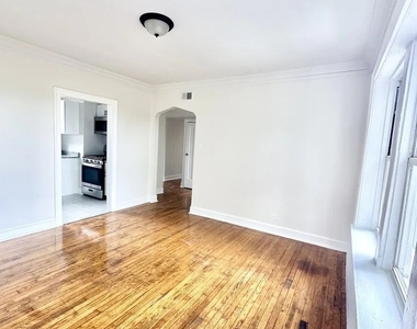 3701 W Division Street - Photo Thumbnail 8
