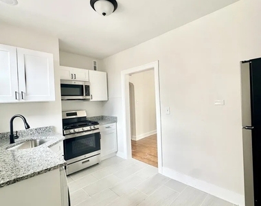 3701 W Division Street - Photo Thumbnail 3