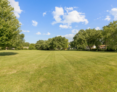 117 Cotuit Court - Photo Thumbnail 15