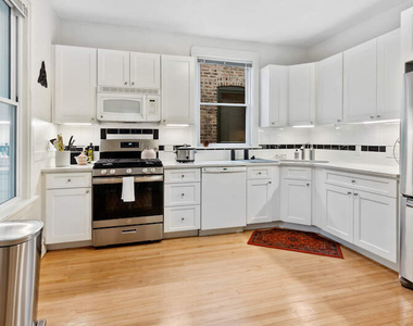 3706 N Leavitt Street - Photo Thumbnail 5