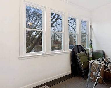 3706 N Leavitt Street - Photo Thumbnail 10