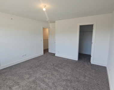 6429 Main Street - Photo Thumbnail 16