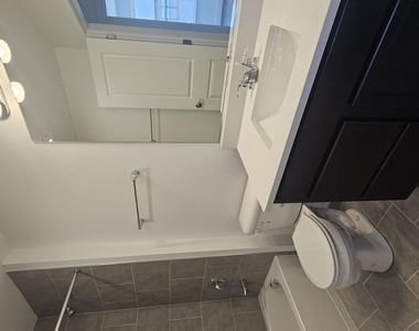 6429 Main Street - Photo Thumbnail 9