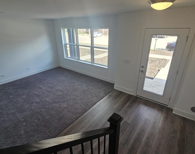 6429 Main Street - Photo Thumbnail 6
