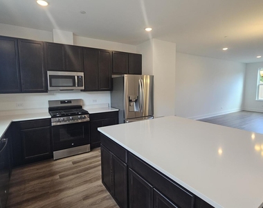 6429 Main Street - Photo Thumbnail 24