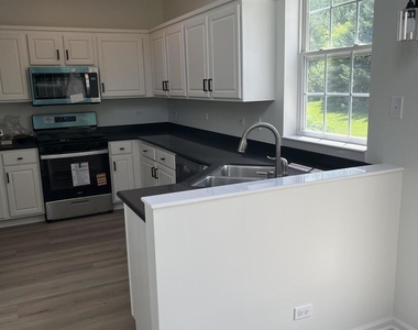 188 Brompton Drive - Photo Thumbnail 9
