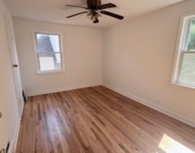 4134 Park Avenue - Photo Thumbnail 5