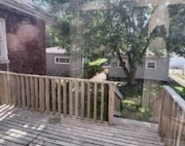 4134 Park Avenue - Photo Thumbnail 9