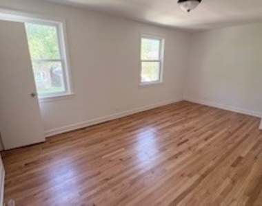 4134 Park Avenue - Photo Thumbnail 7