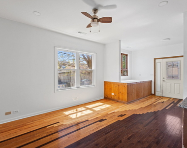 5230 S Lockwood Avenue - Photo Thumbnail 5
