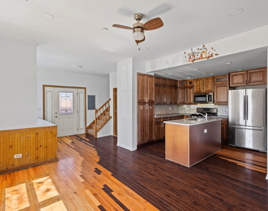 5230 S Lockwood Avenue - Photo Thumbnail 3