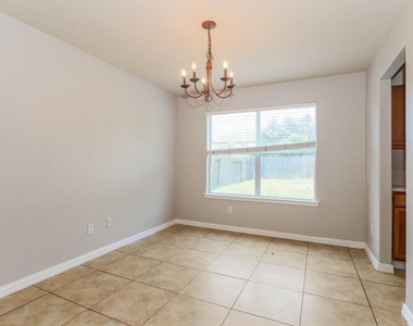 5219 Caymus Drive - Photo Thumbnail 4