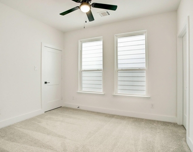 1220 Mcneil Street - Photo Thumbnail 14