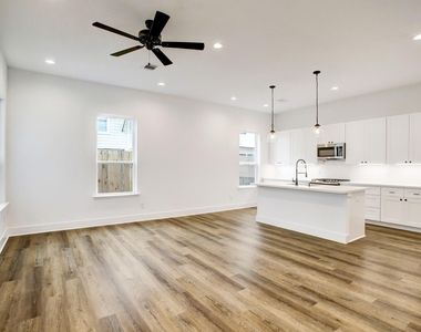 1220 Mcneil Street - Photo Thumbnail 3
