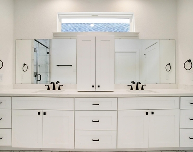 1220 Mcneil Street - Photo Thumbnail 8
