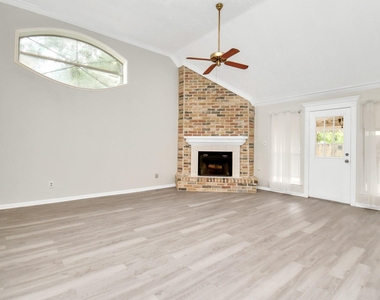 14810 Cypress Ridge Drive - Photo Thumbnail 8