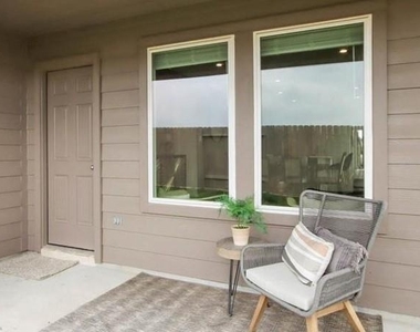 23823 Desert Peach Dr, Spring, Tx Drive - Photo Thumbnail 5