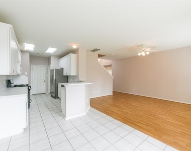 6326 Veranda Green Trail - Photo Thumbnail 9