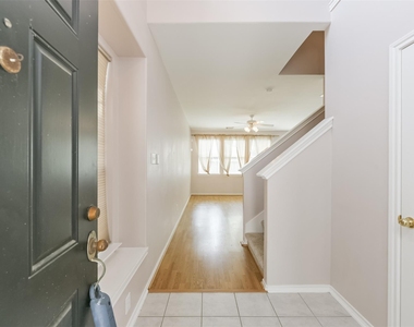 6326 Veranda Green Trail - Photo Thumbnail 2