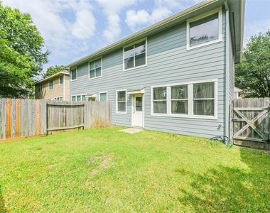 6326 Veranda Green Trail - Photo Thumbnail 29