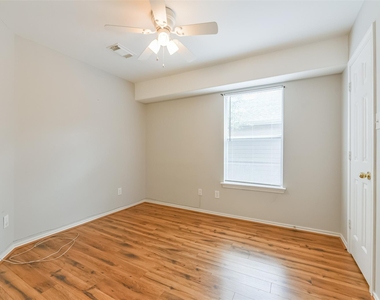 6326 Veranda Green Trail - Photo Thumbnail 25