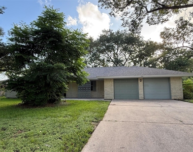 1704 Jones Street - Photo Thumbnail 1