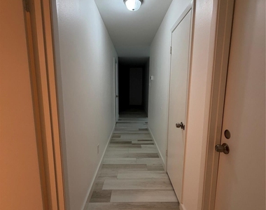1704 Jones Street - Photo Thumbnail 10