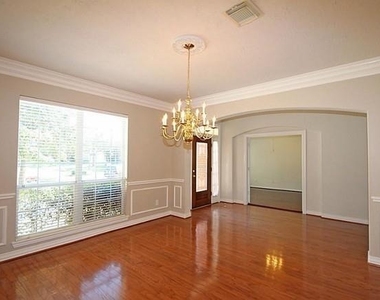 3018 Ravensport Drive - Photo Thumbnail 3