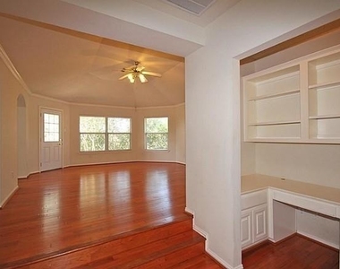 3018 Ravensport Drive - Photo Thumbnail 13