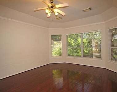 3018 Ravensport Drive - Photo Thumbnail 11