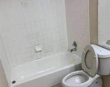 14550 Fonmeadow Drive - Photo Thumbnail 6